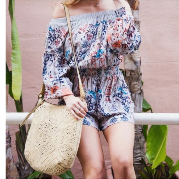 Elle Jae Gypset Amarillo crossbody hobo in sandstone - Picture 1 of 6